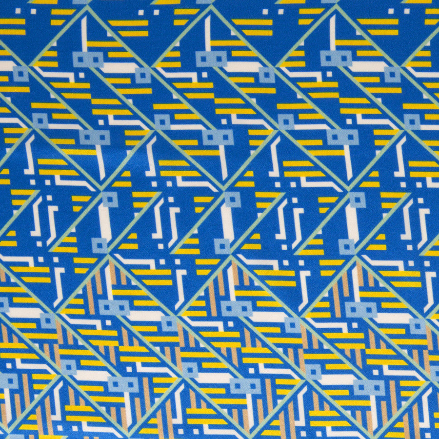 Angelou | Mist | Close-up