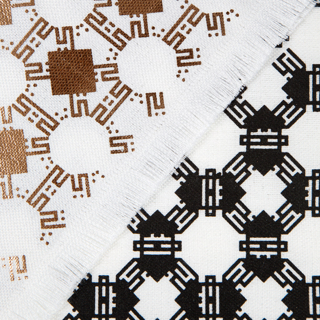 Frost • Cotton luxury scarf • Copper & Black • Close-up 1