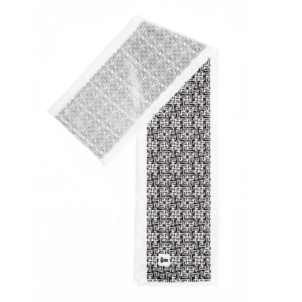 Laozi • Cotton luxury scarf • Silver & Black • Spread