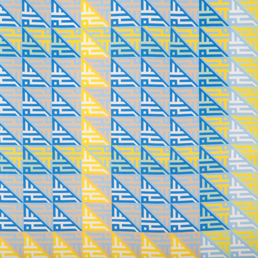 Neruda | Mist | Close-up